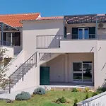 Strandappartement Ana Mit Meerblick- Garten- Grillplatz By Interhome *