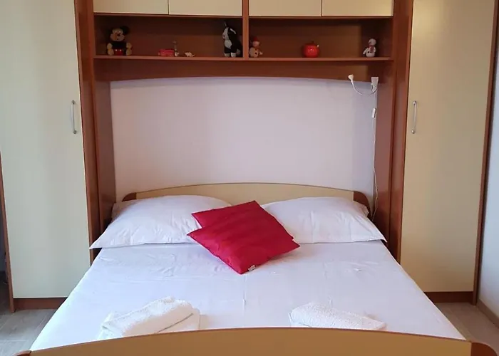 Strandappartement Ana Mit Meerblick- Garten- Grillplatz By Interhome * Murter